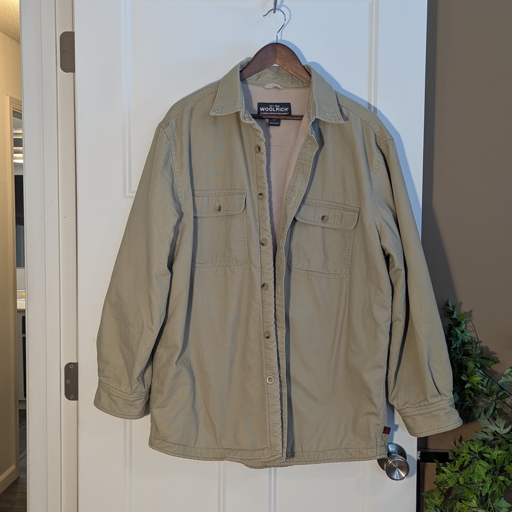 Woolrich Beige Shirt Jacket. Size Large. 100% Cotton.